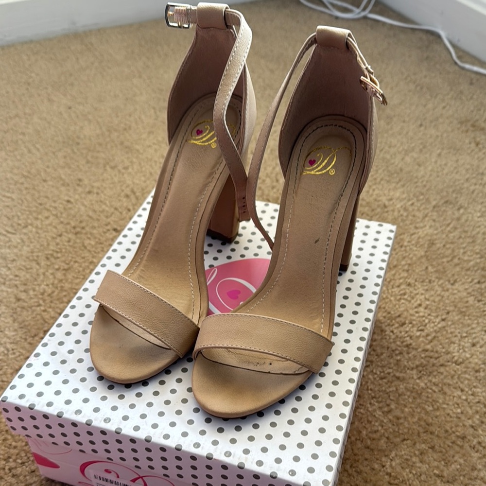 Elegant Tan Heels